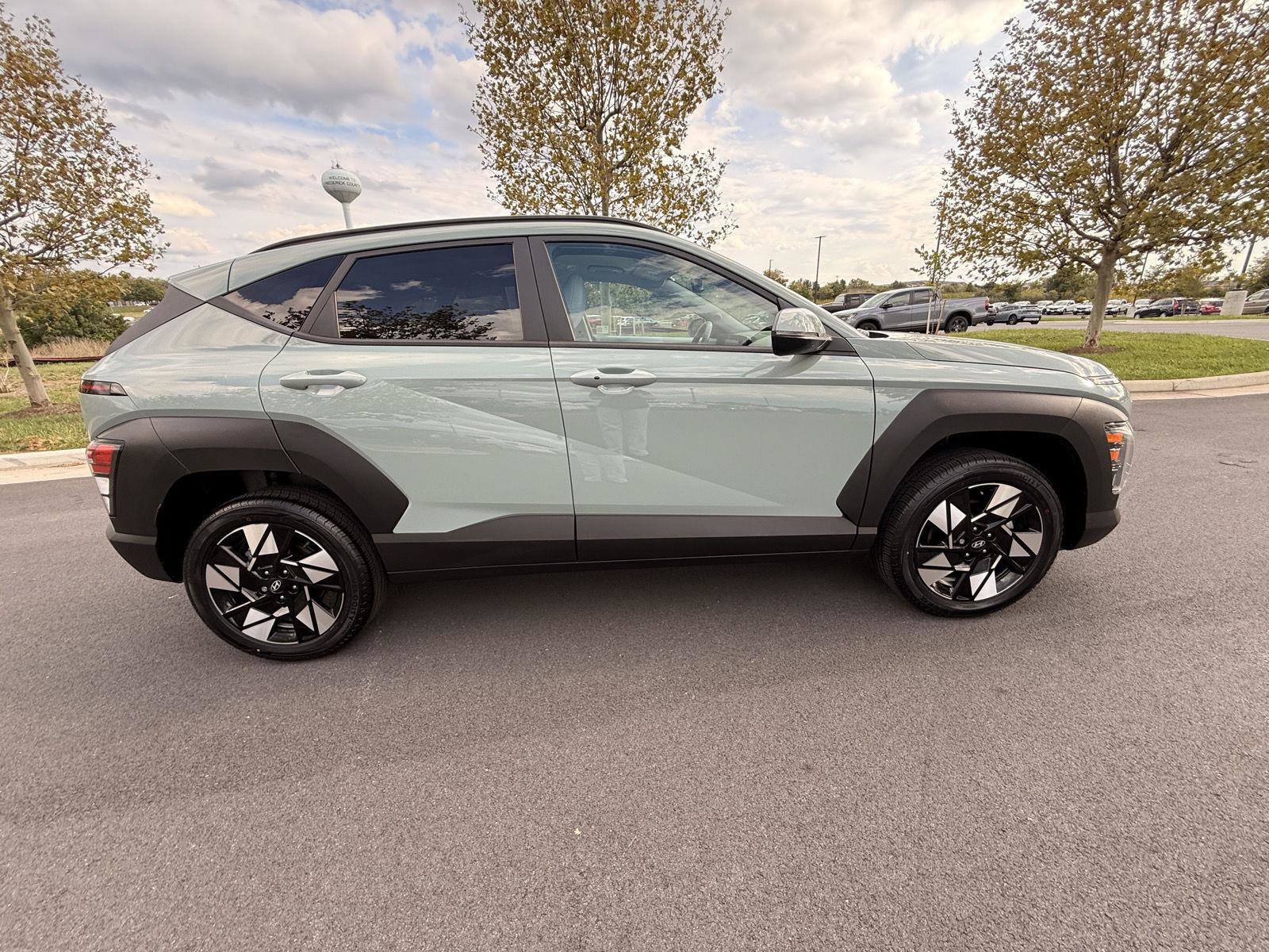 Used 2024 Hyundai Kona SEL AWD/4WD image 4
