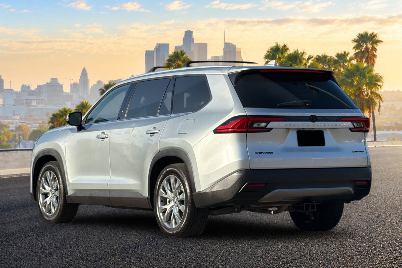 Used 2024 Toyota Grand Highlander AWD Hybrid image 8