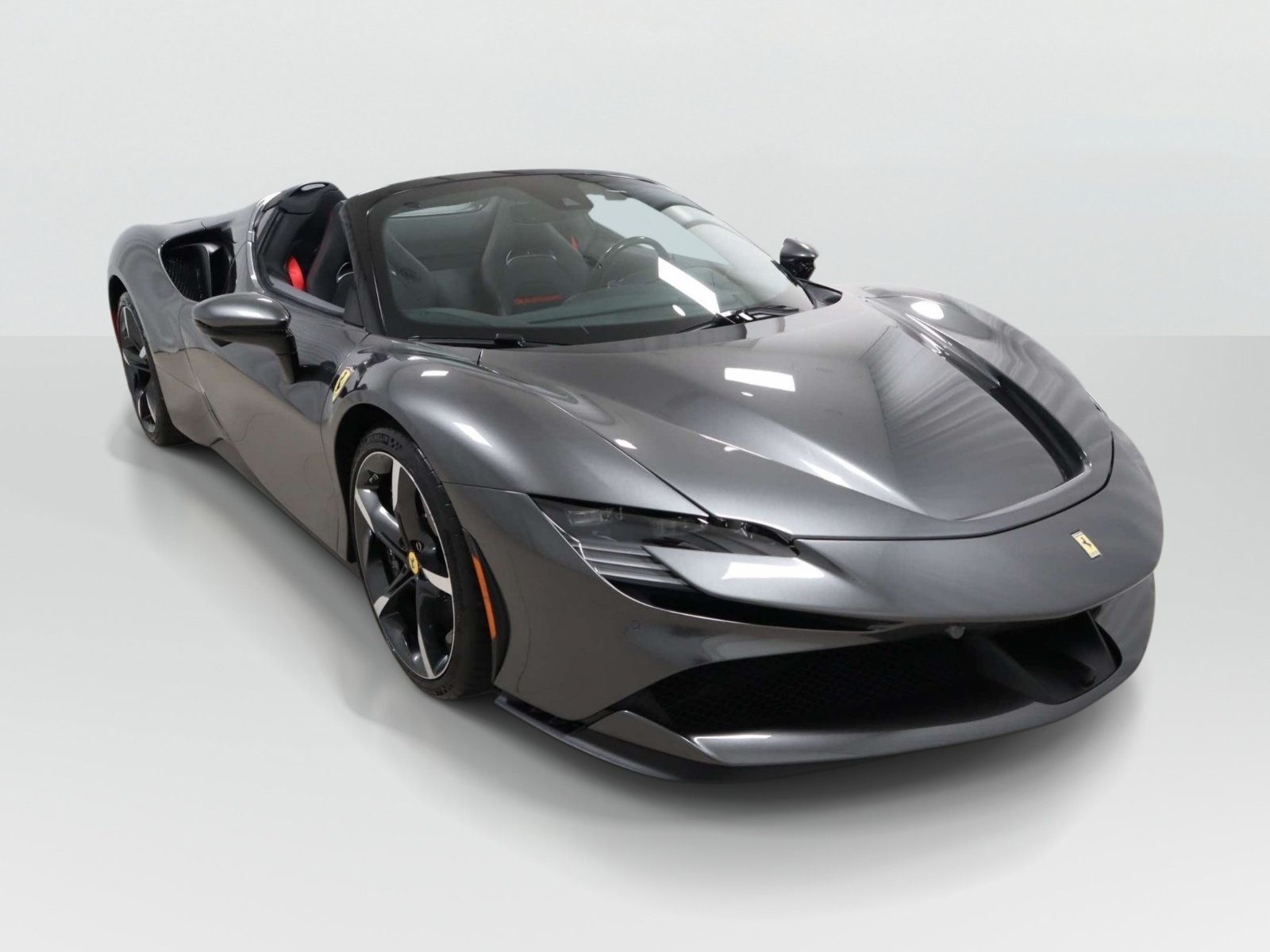 Used 2025 Ferrari SF90 Spider AWD/4WD image 5