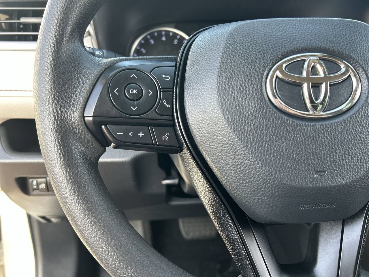 Used 2021 Toyota RAV4 XLE w/ Carpet Mat Package (TMS) FWD image 20