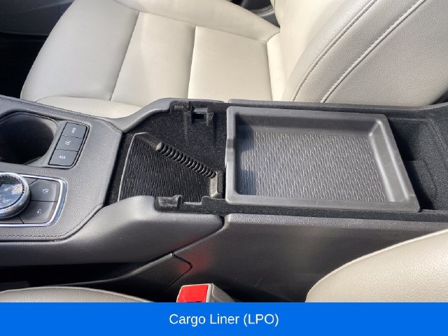 Used 2023 Cadillac XT4 Luxury w/ Cold Weather Package AWD/4WD image 14