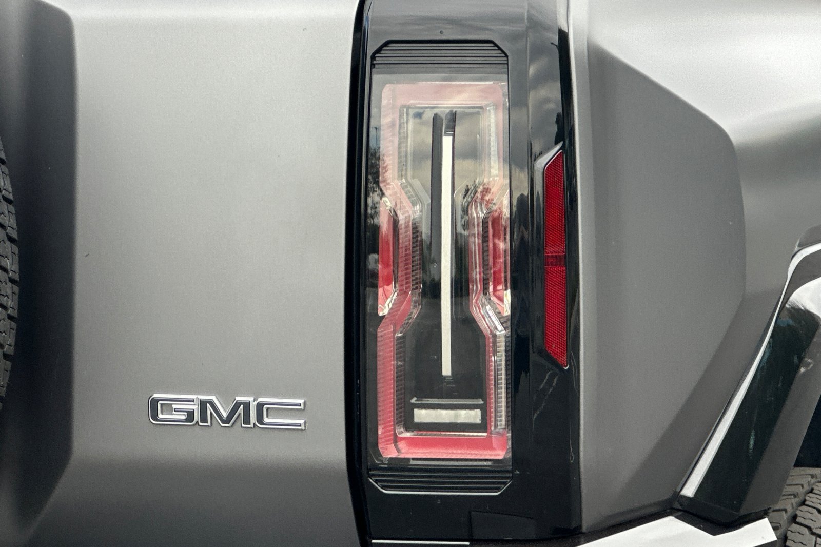 Used 2026 GMC Hummer EV 3X w/ Carbon Fiber Edition Package AWD/4WD image 48