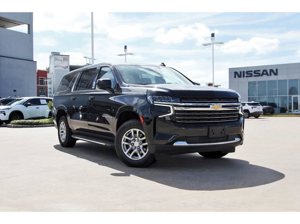 Used 2024 Chevrolet Suburban LT AWD/4WD image 1