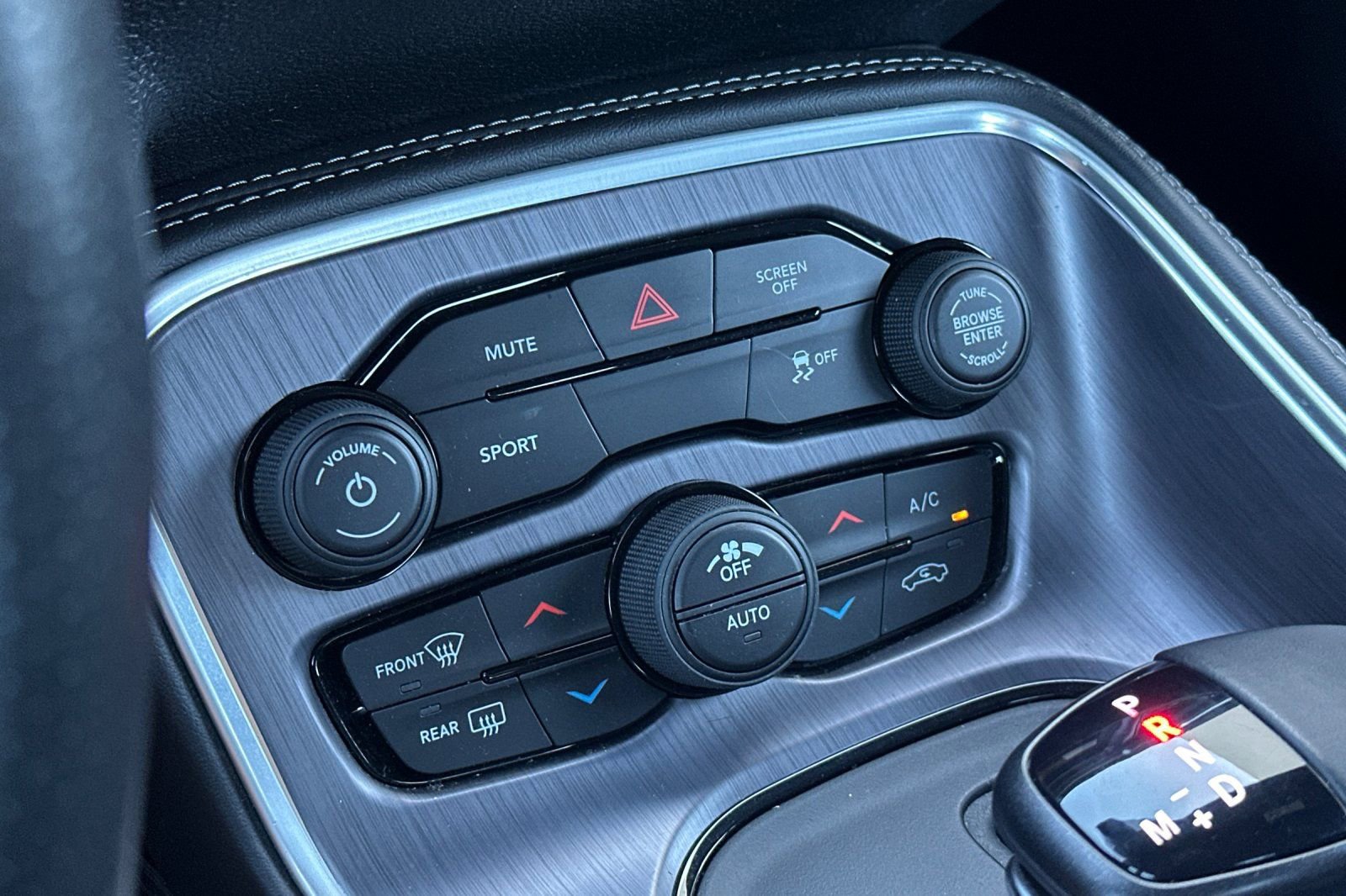 Used 2018 Dodge Challenger SXT w/ Blacktop Package image 22