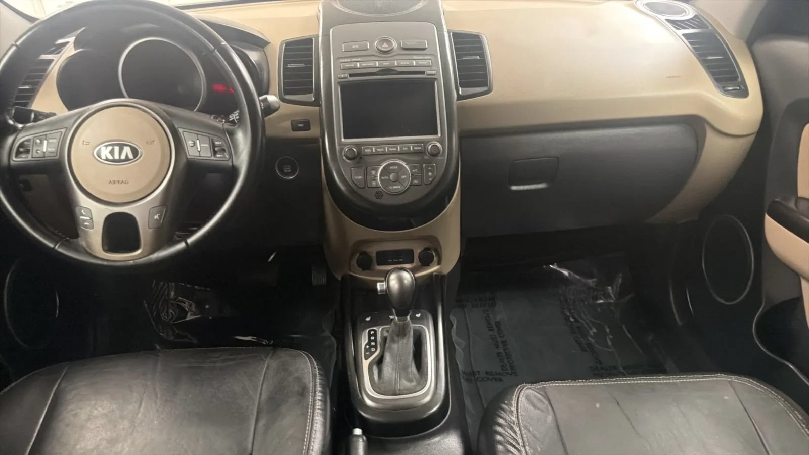 Used 2013 Kia Soul ! w/ Premium Pkg FWD image 16