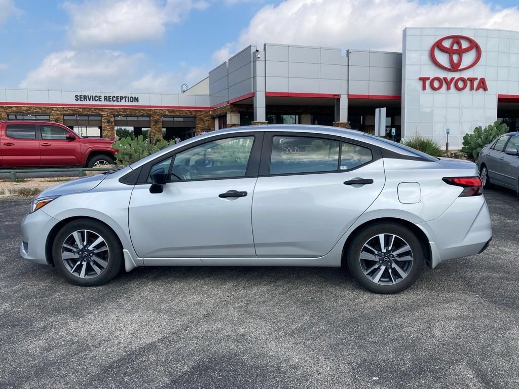 Used 2024 Nissan Versa S w/ S Plus Package FWD image 8