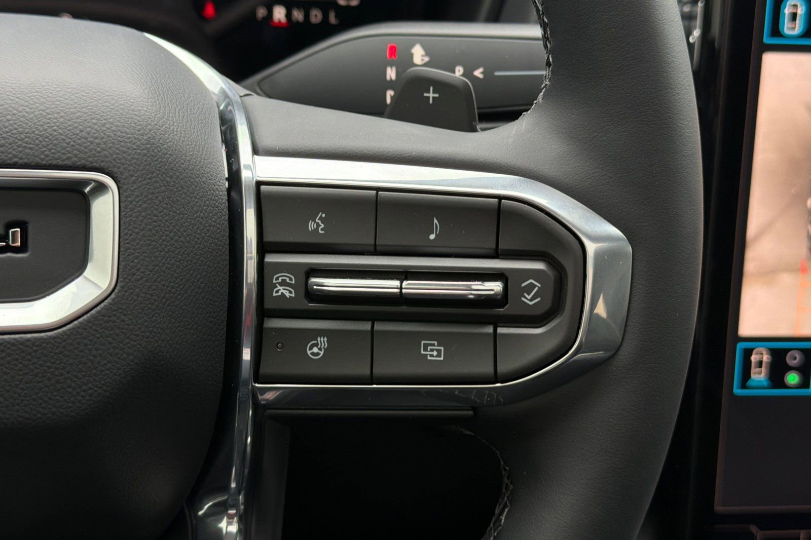 New 2026 GMC Terrain Denali w/ LPO, Floor Liner Package AWD/4WD image 28