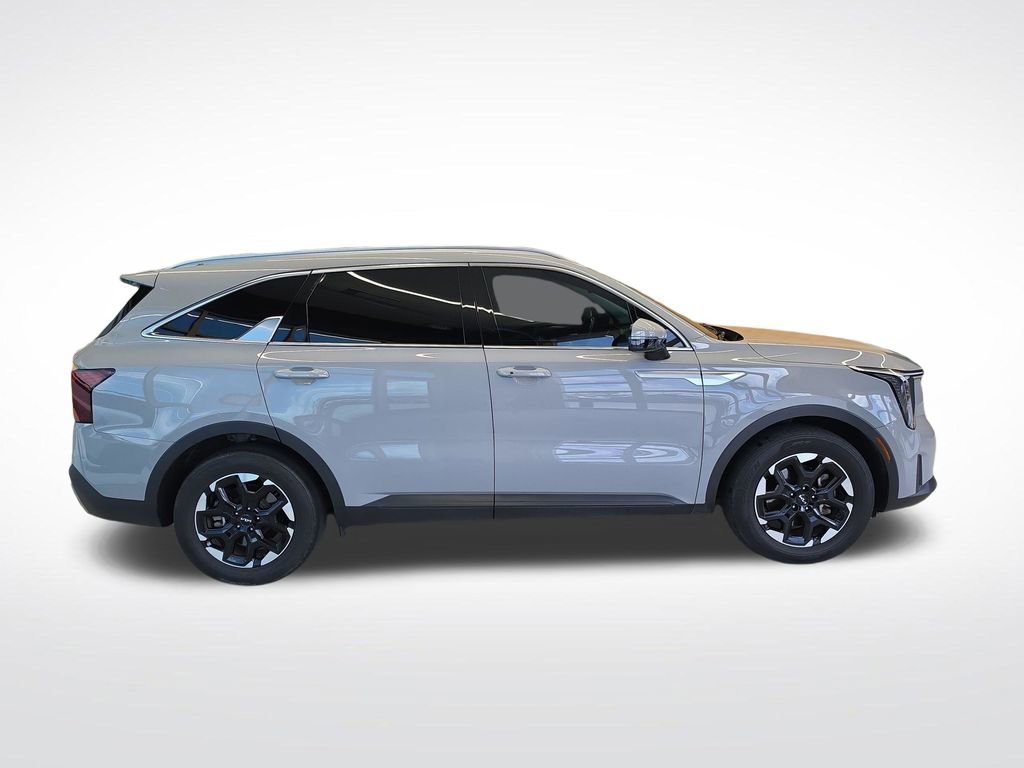 Certified 2024 Kia Sorento S w/ Panoramic Sunroof Package FWD image 9