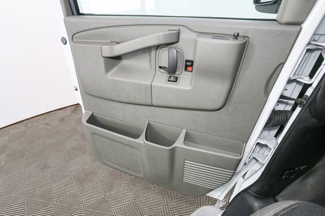Used 2024 Chevrolet Express 2500 w/ Driver Convenience Package RWD image 28