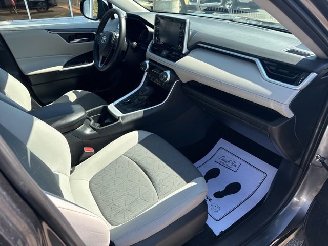 Used 2021 Toyota RAV4 XLE w/ Convenience Package image 37