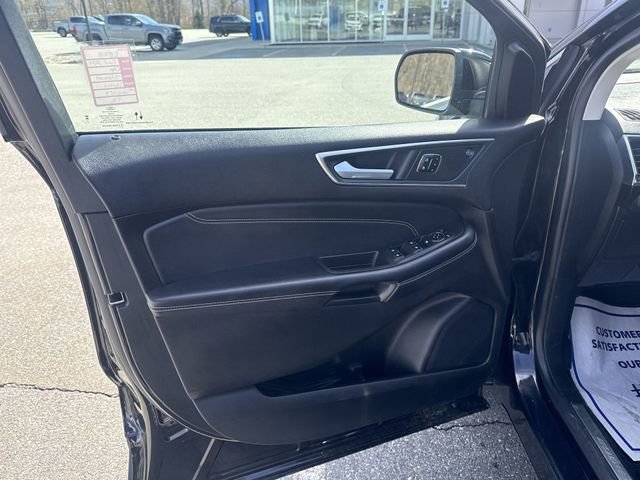 Used 2024 Ford Edge Titanium AWD/4WD image 23