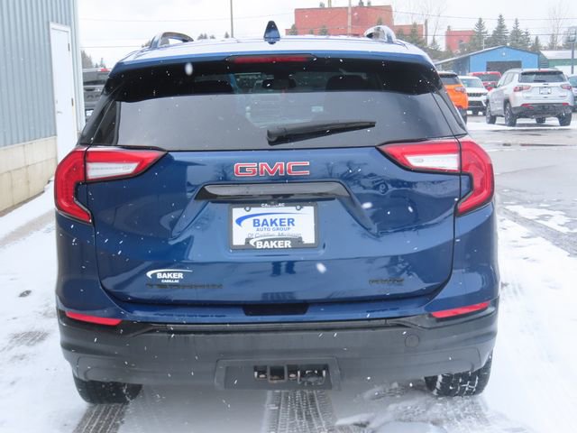 Used 2022 GMC Terrain SLE w/ Driver Convenience Package image 10