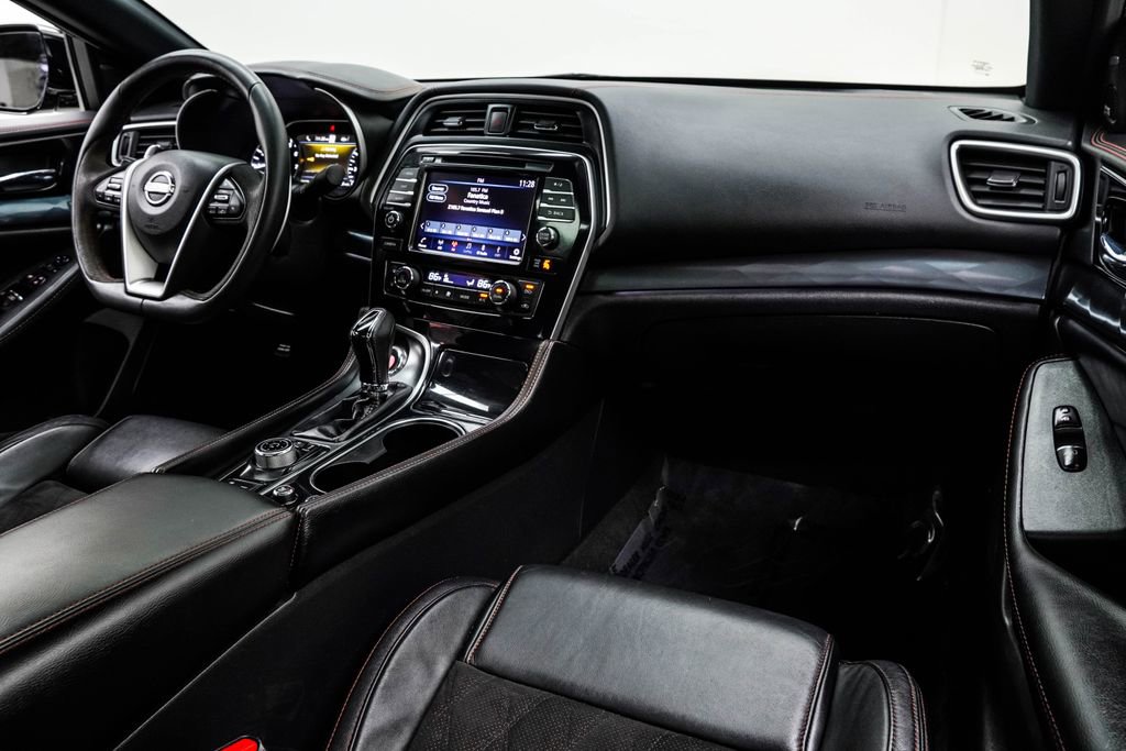 Used 2023 Nissan Maxima SR w/ Sport Mat Group image 22