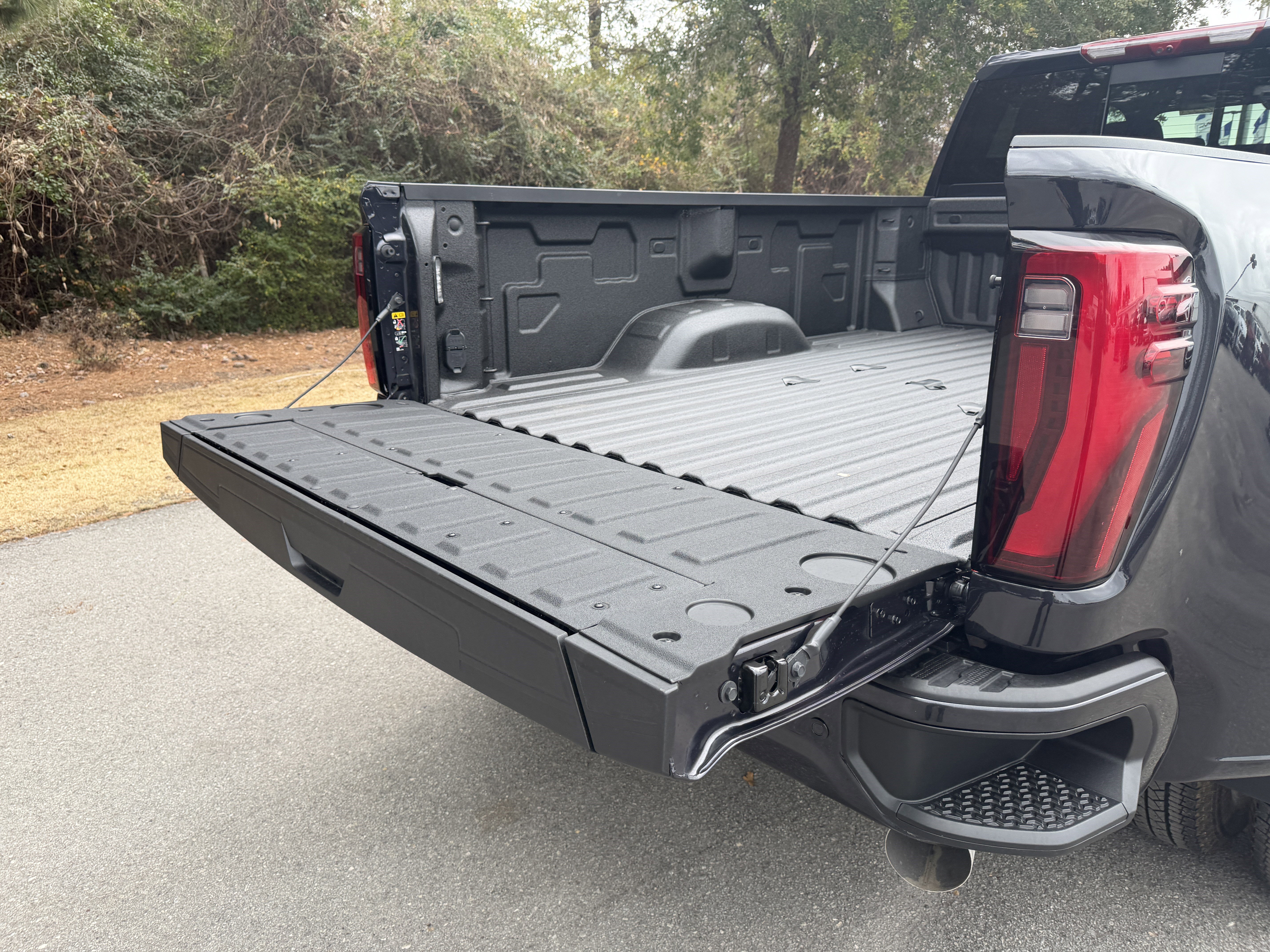 New 2026 GMC Sierra 3500 Denali w/ Denali Reserve Package AWD/4WD image 13