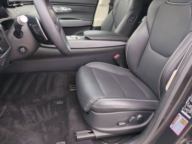 Certified 2024 Genesis GV70 2.5T w/ Advanced Package AWD/4WD image 12