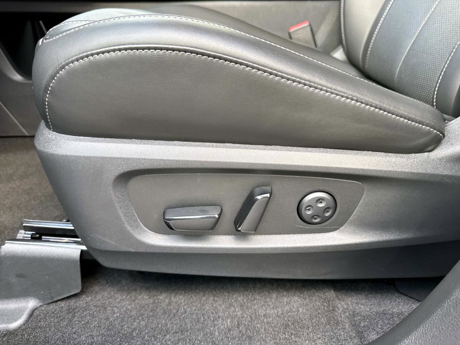 Used 2025 INFINITI QX60 Luxe image 10