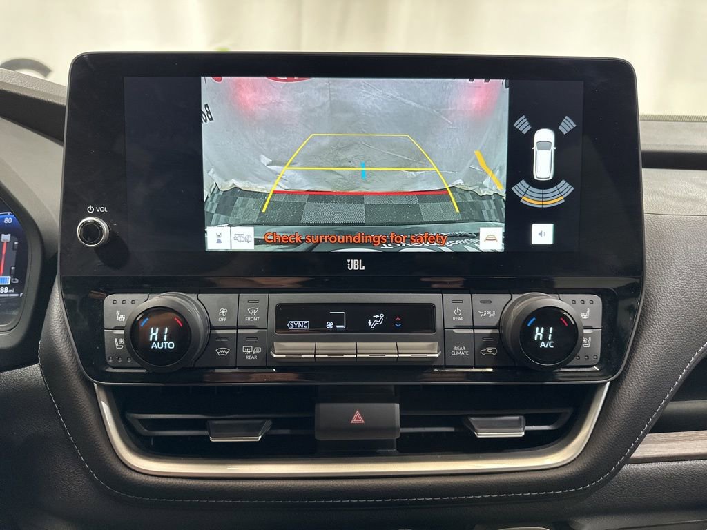 Used 2024 Toyota Grand Highlander Limited image 32