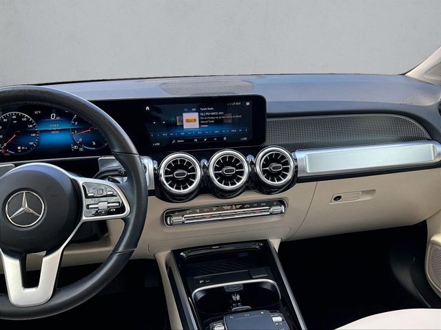 Used 2022 Mercedes-Benz GLB 250 image 8