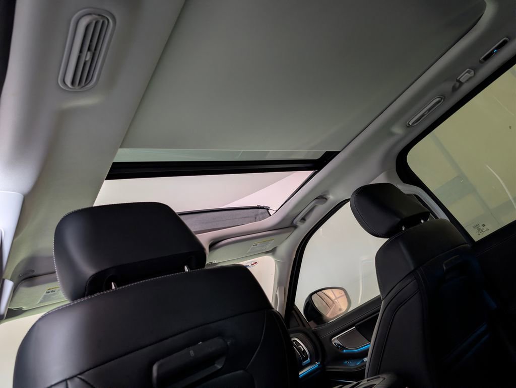 Certified 2025 Ford Expedition Platinum AWD/4WD image 15