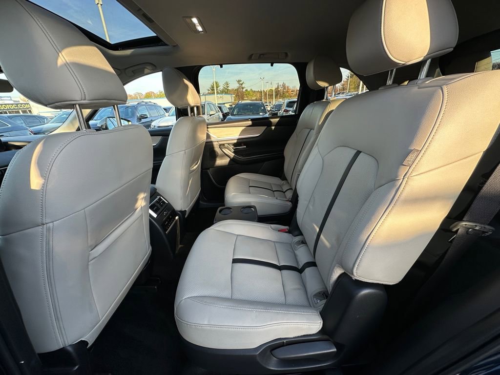 Used 2024 MAZDA CX-90 Plug-In Hybrid w/ Preferred image 19