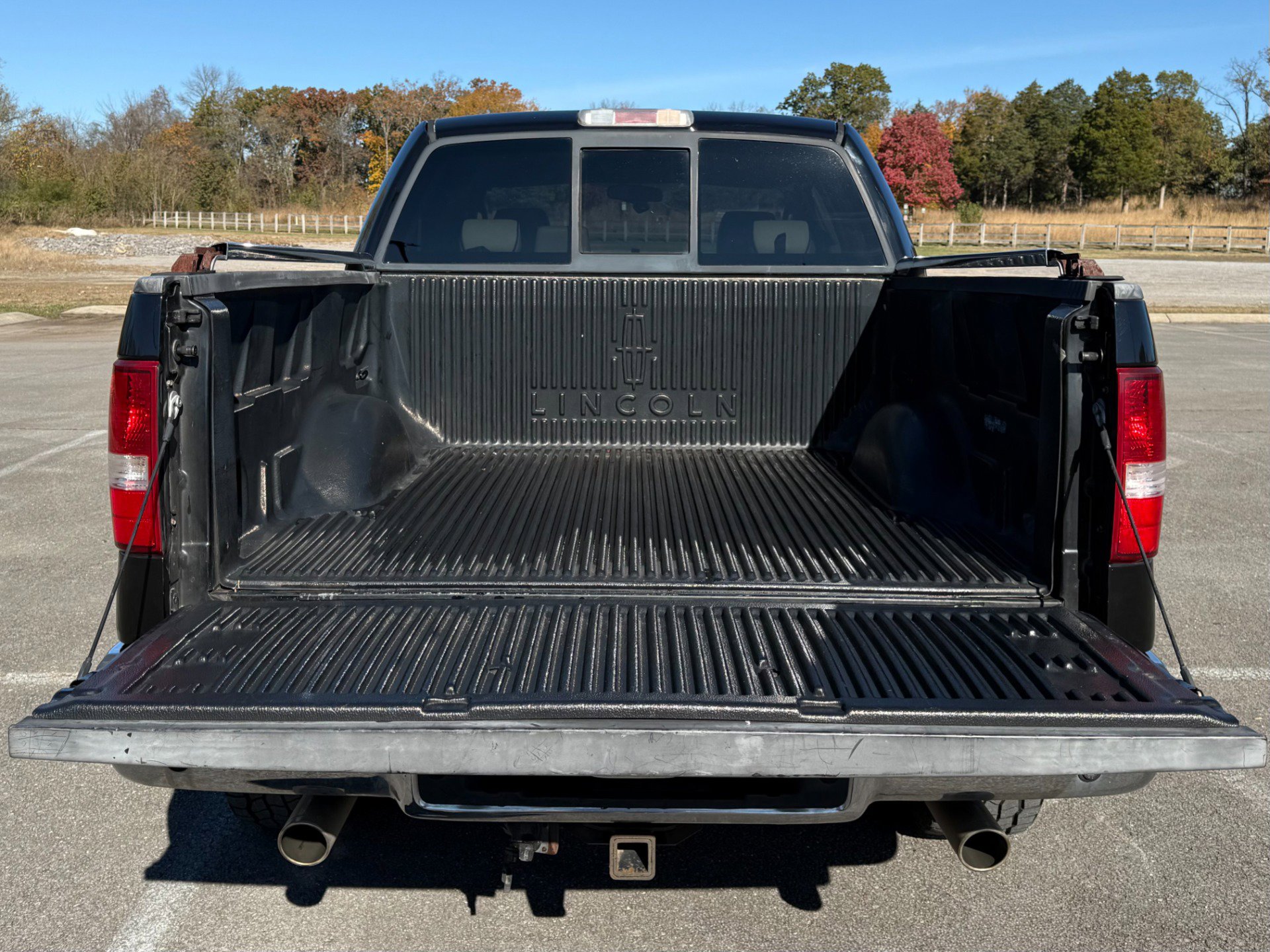 Used 2006 Lincoln Mark LT 4x4 image 15