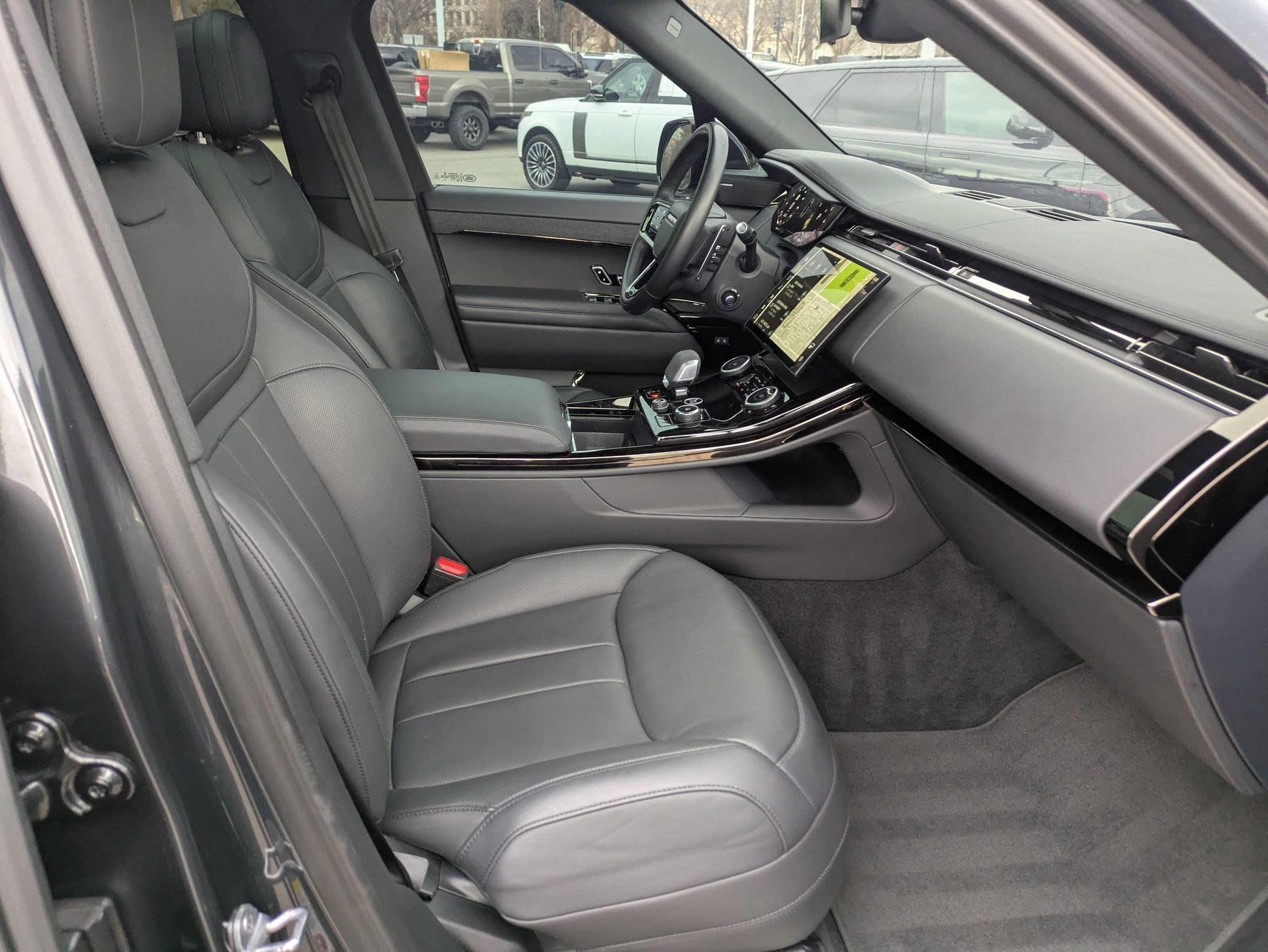 Used 2023 Land Rover Range Rover Sport SE Dynamic image 32