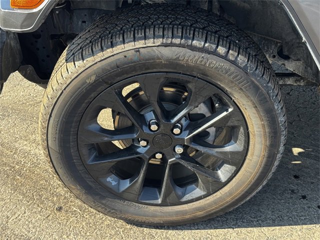 Used 2021 Jeep Wrangler Unlimited Sahara w/ Cold Weather Group image 10