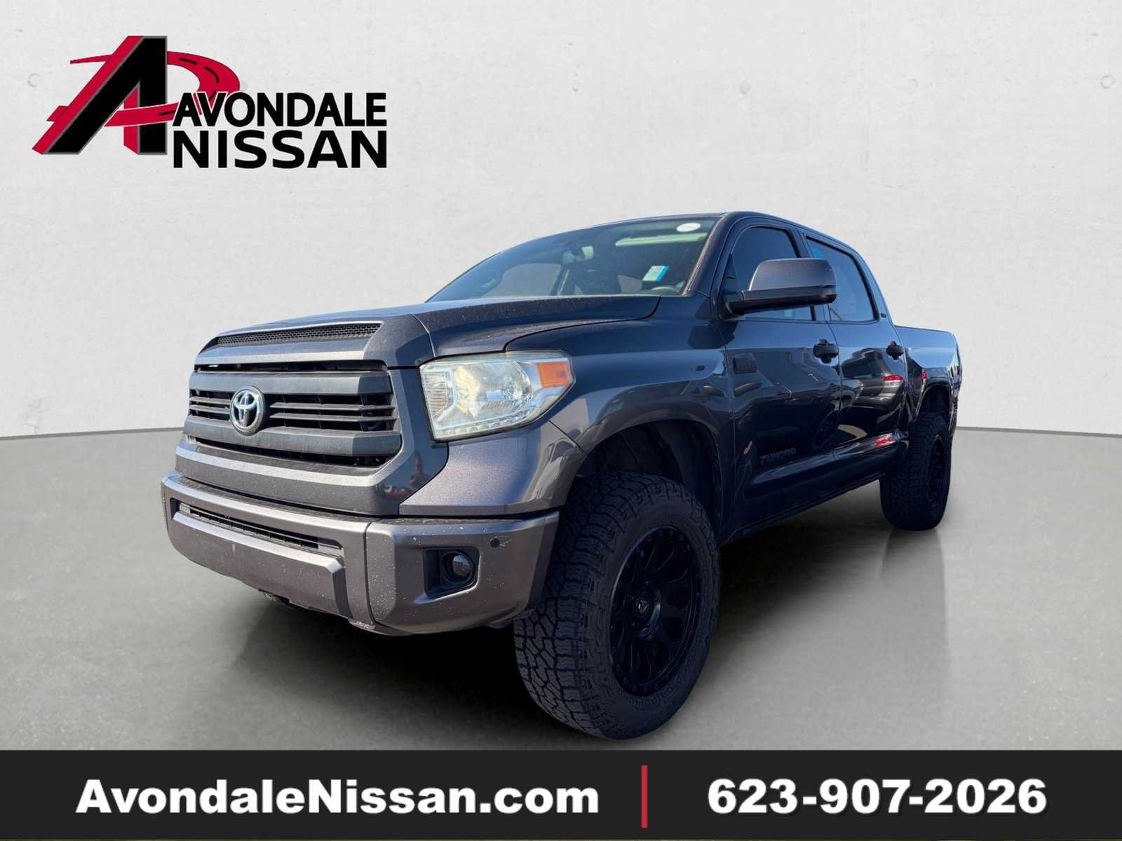 Used 2017 Toyota Tundra SR5 w/ SR5 Upgrade Package RWD image 1