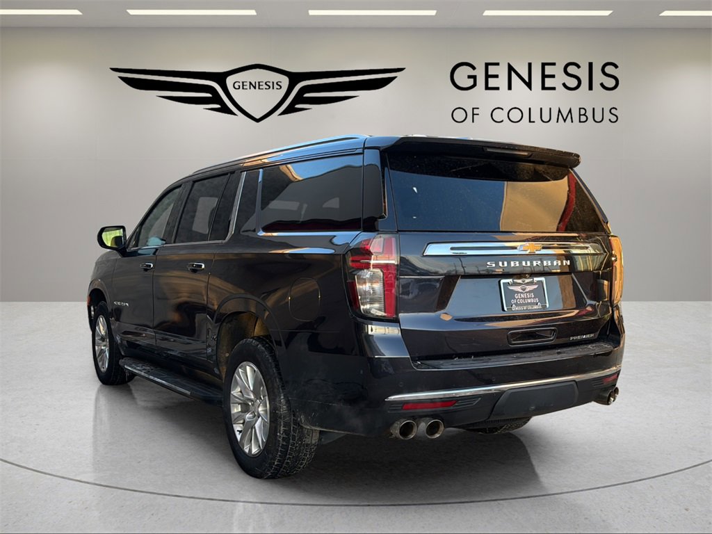 Used 2023 Chevrolet Suburban Premier image 3