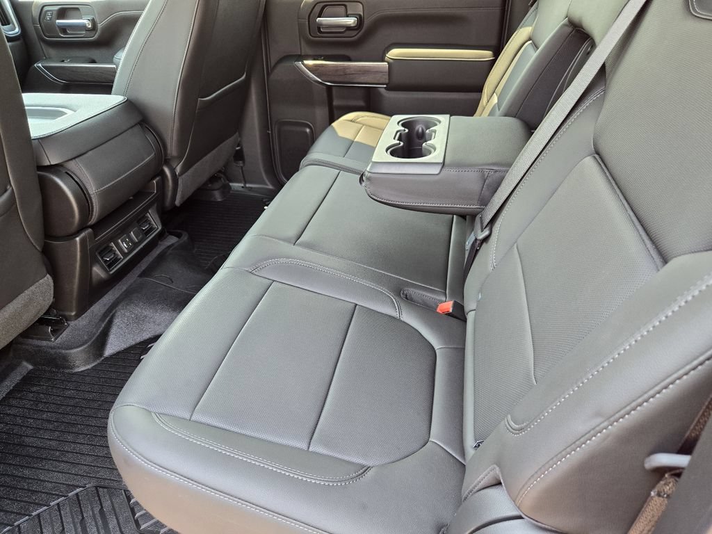Used 2020 Chevrolet Silverado 3500 LTZ AWD/4WD image 38