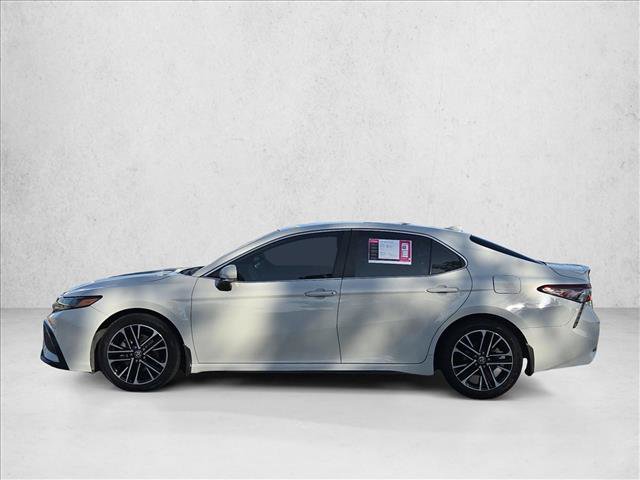 Used 2023 Toyota Camry SE FWD image 9