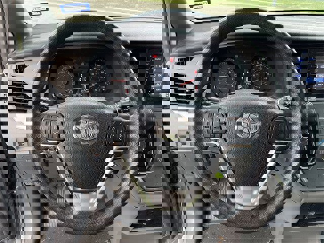 Used 2015 Toyota Sienna LE image 11