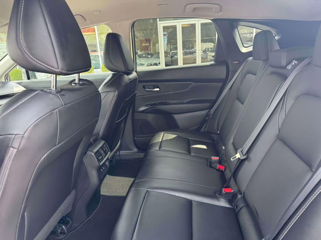 Certified 2025 Nissan Murano SV AWD/4WD image 10