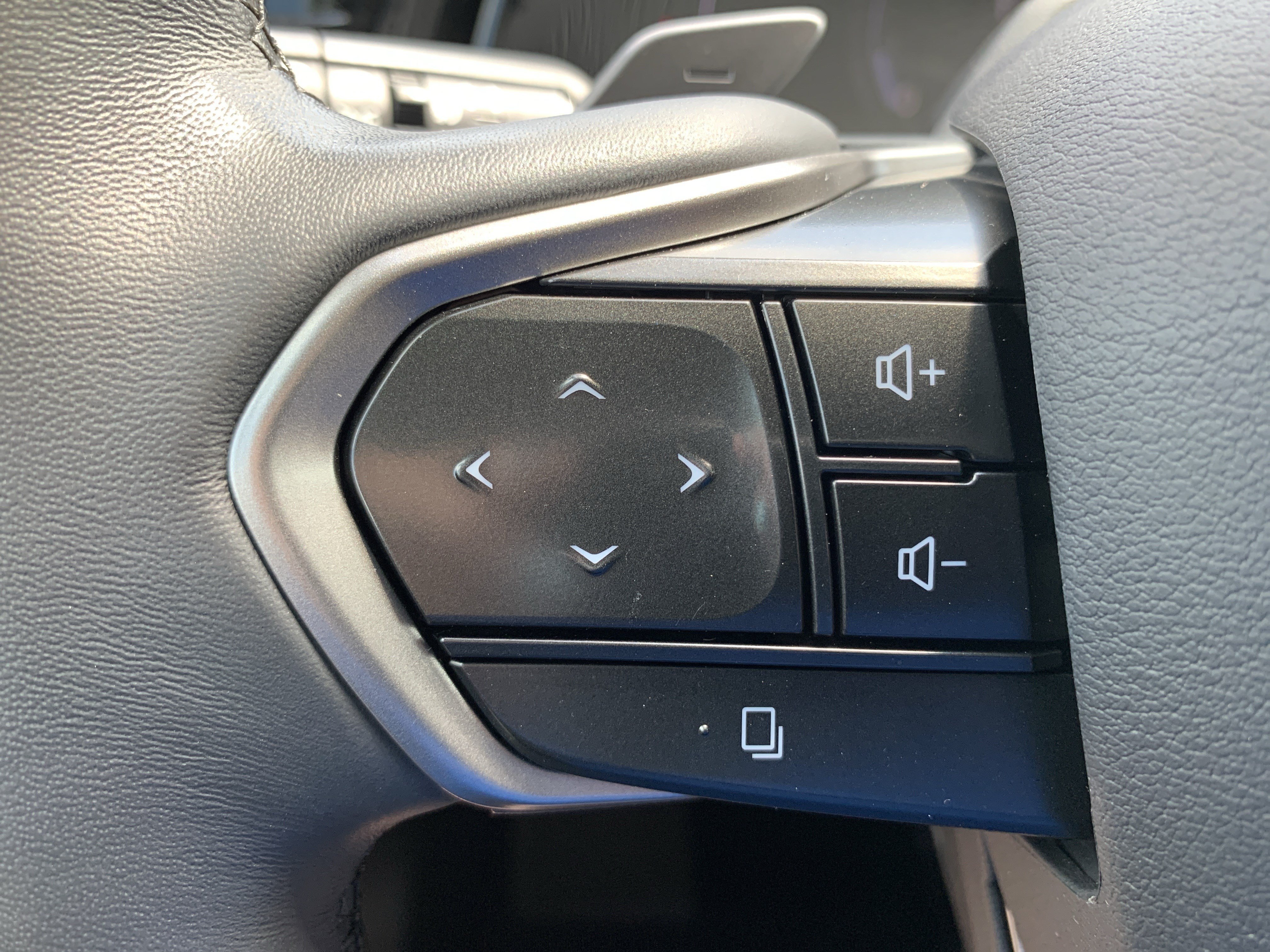 Used 2024 Lexus RX 350 Premium Plus w/ Convenience Package FWD image 19