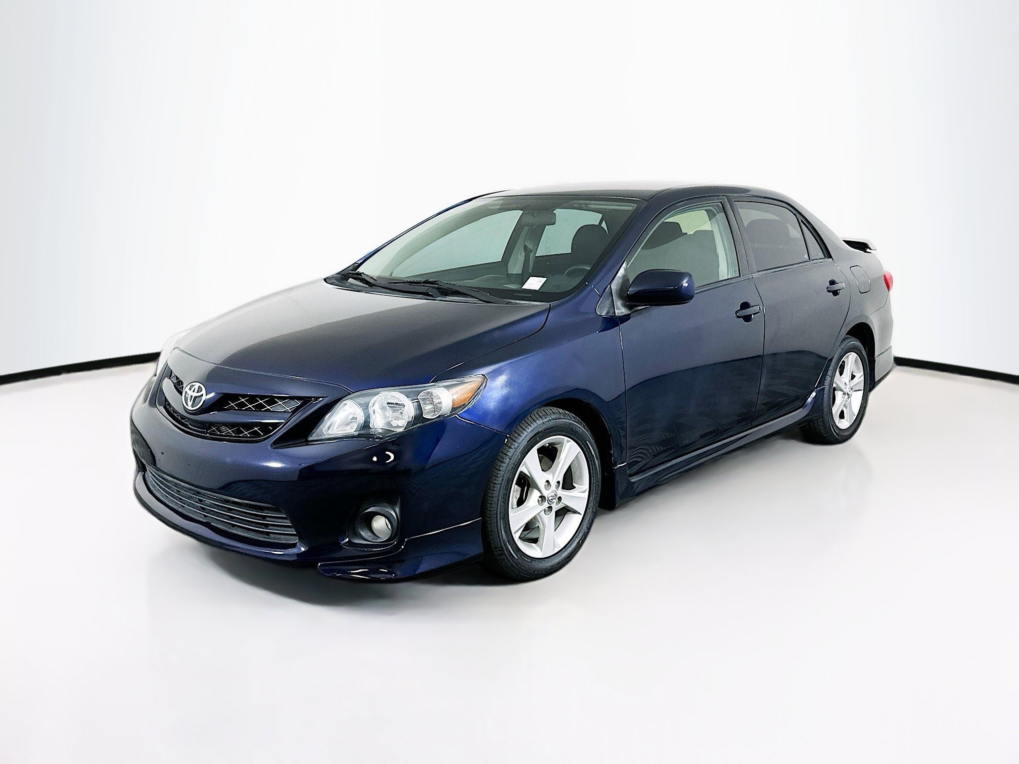 Used 2013 Toyota Corolla S FWD image 3