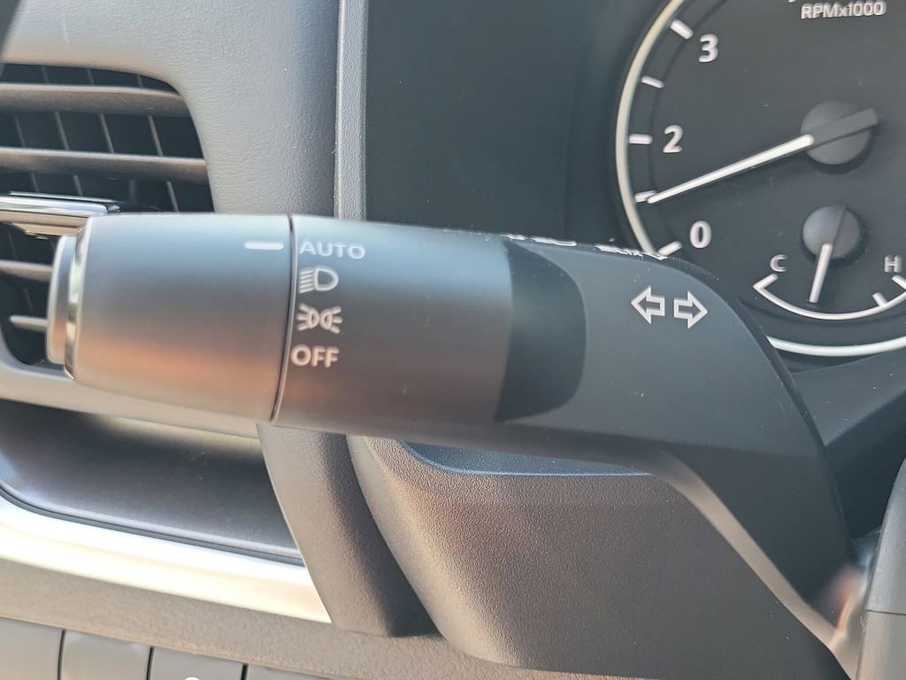 New 2026 Nissan Rogue SV FWD image 29