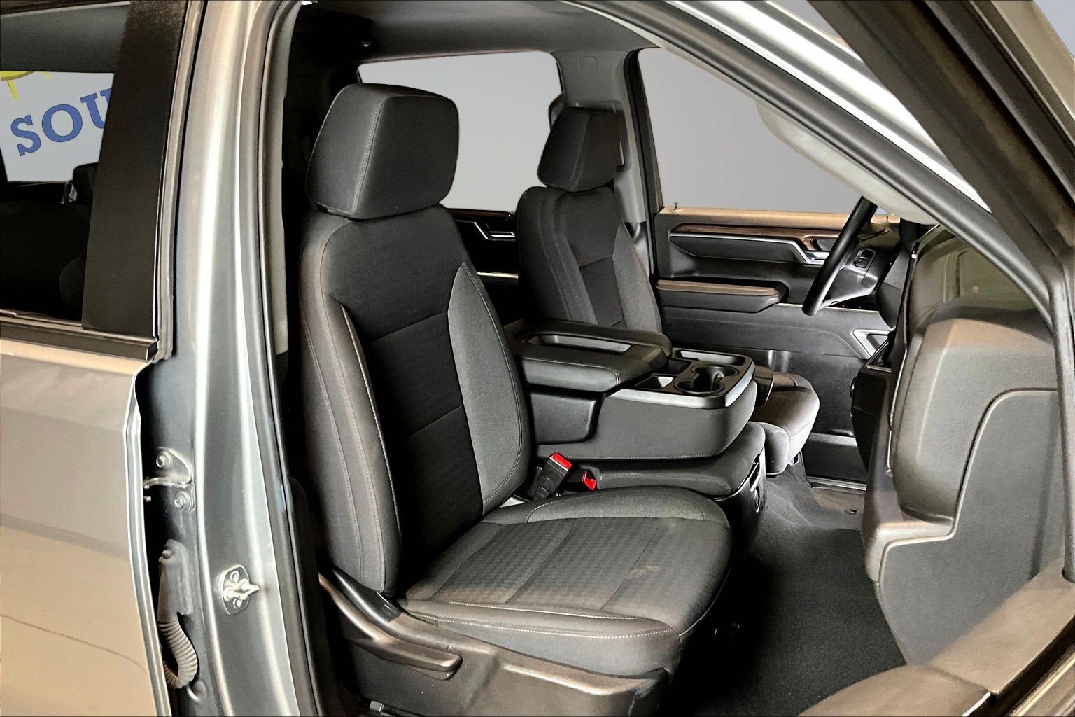 Used 2026 Chevrolet Silverado 1500 LT AWD/4WD image 31