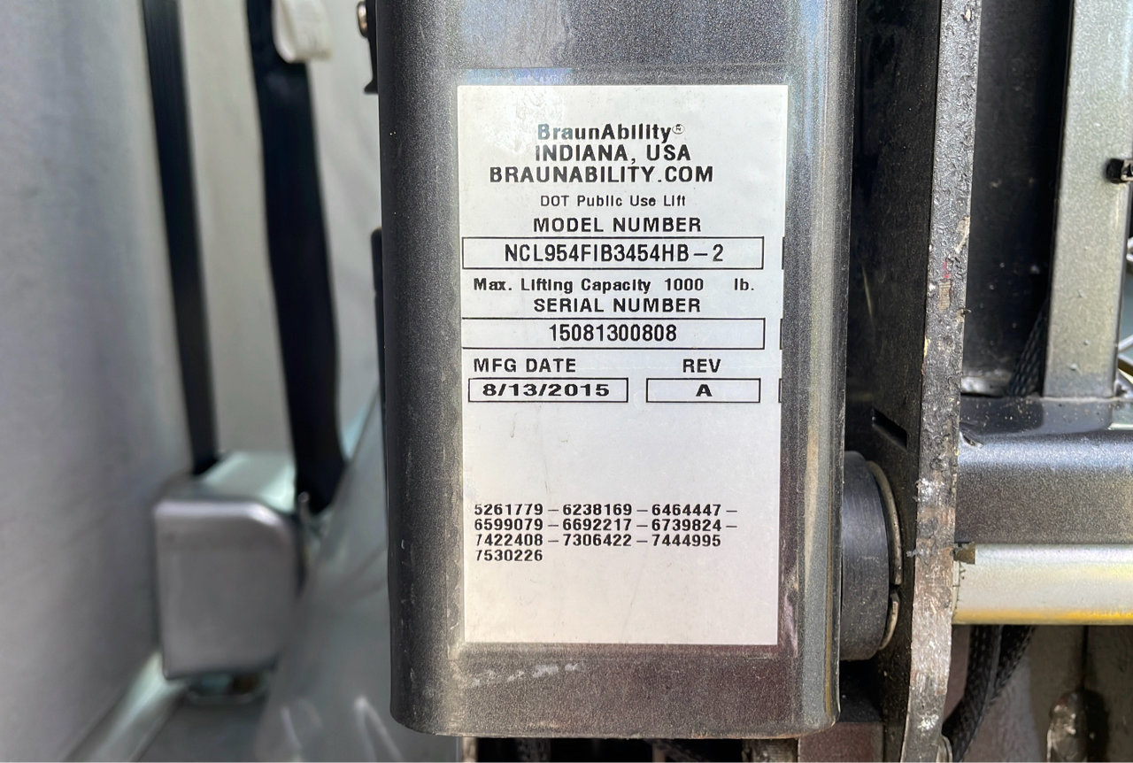 Used 2015 Chevrolet Express 3500 w/ Shuttle Bus Package RWD image 36