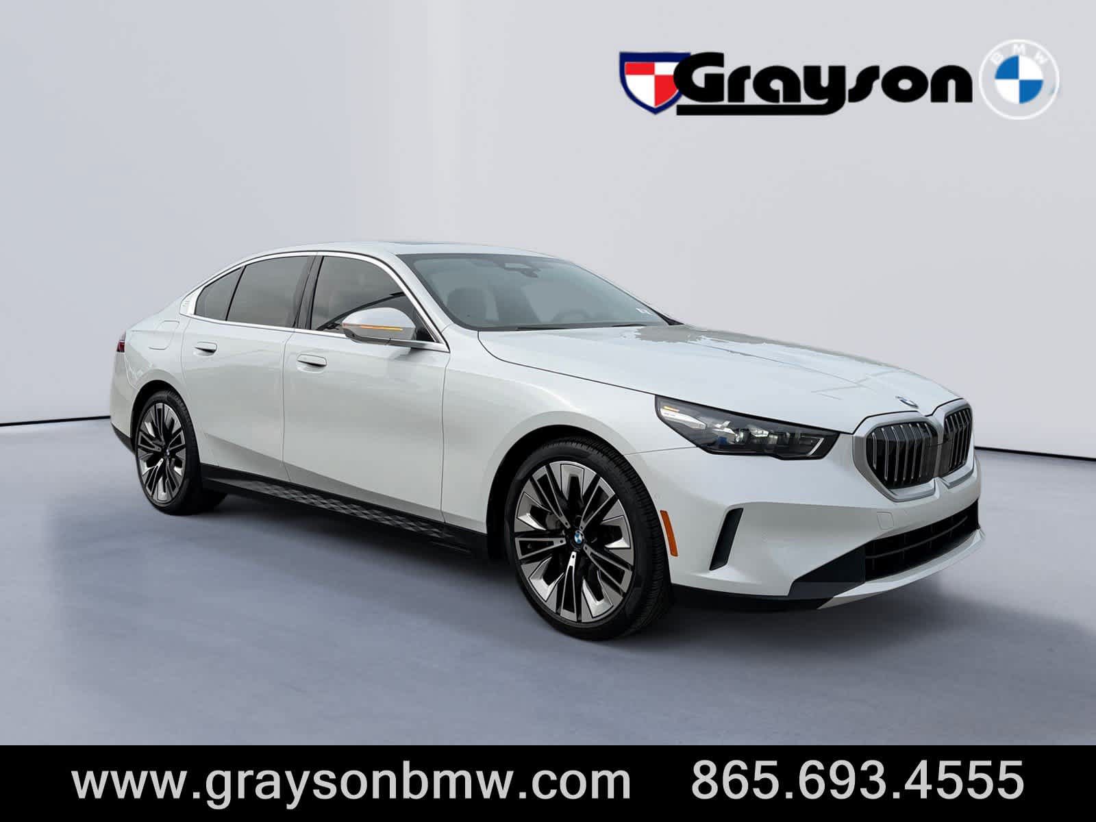 Used 2026 BMW 540i xDrive AWD/4WD image 1