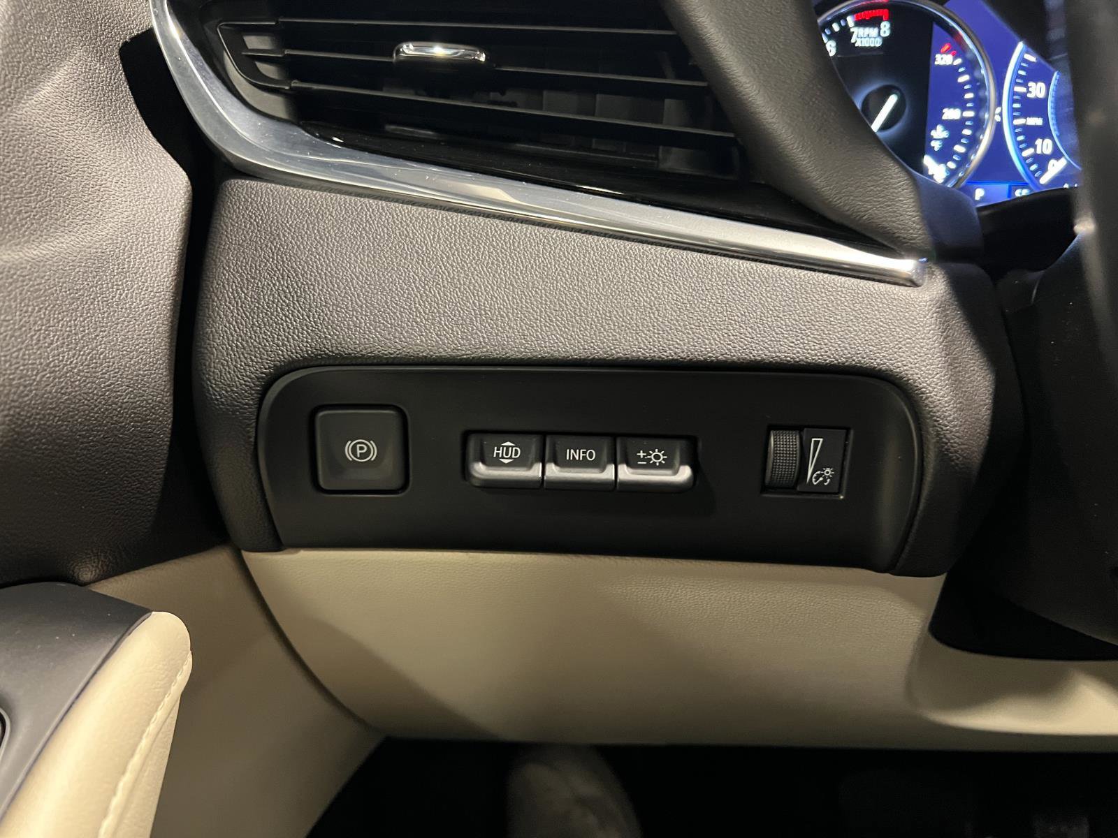 Used 2023 Buick Enclave Avenir w/ Trailering Package, 5000 lbs. image 15