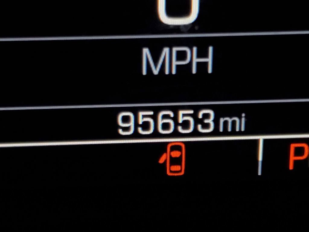 Used 2018 Chevrolet Silverado 1500 LT w/ All Star Edition image 16