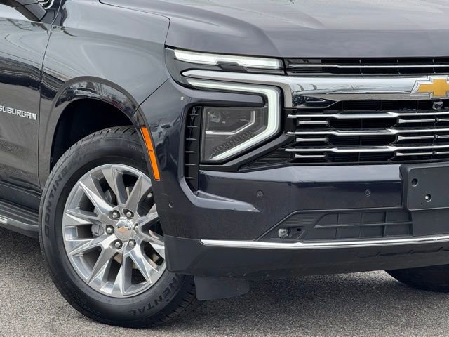 Used 2025 Chevrolet Suburban Premier image 11
