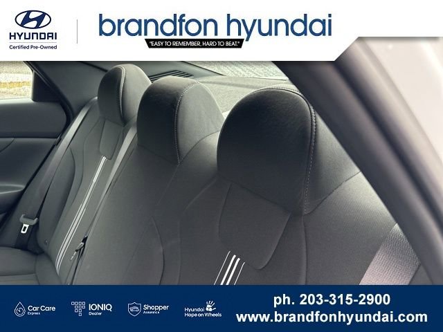 Certified 2025 Hyundai Elantra SEL FWD image 24