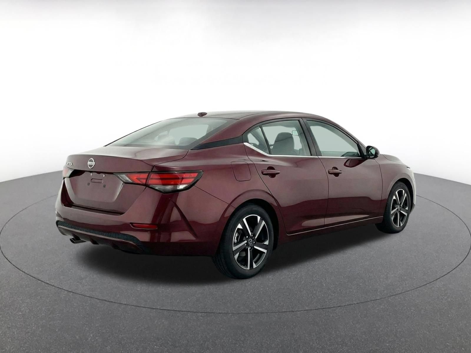 Used 2025 Nissan Sentra SV FWD image 9