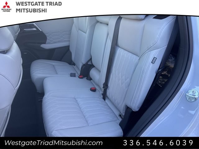 New 2026 Mitsubishi Outlander SEL FWD image 27