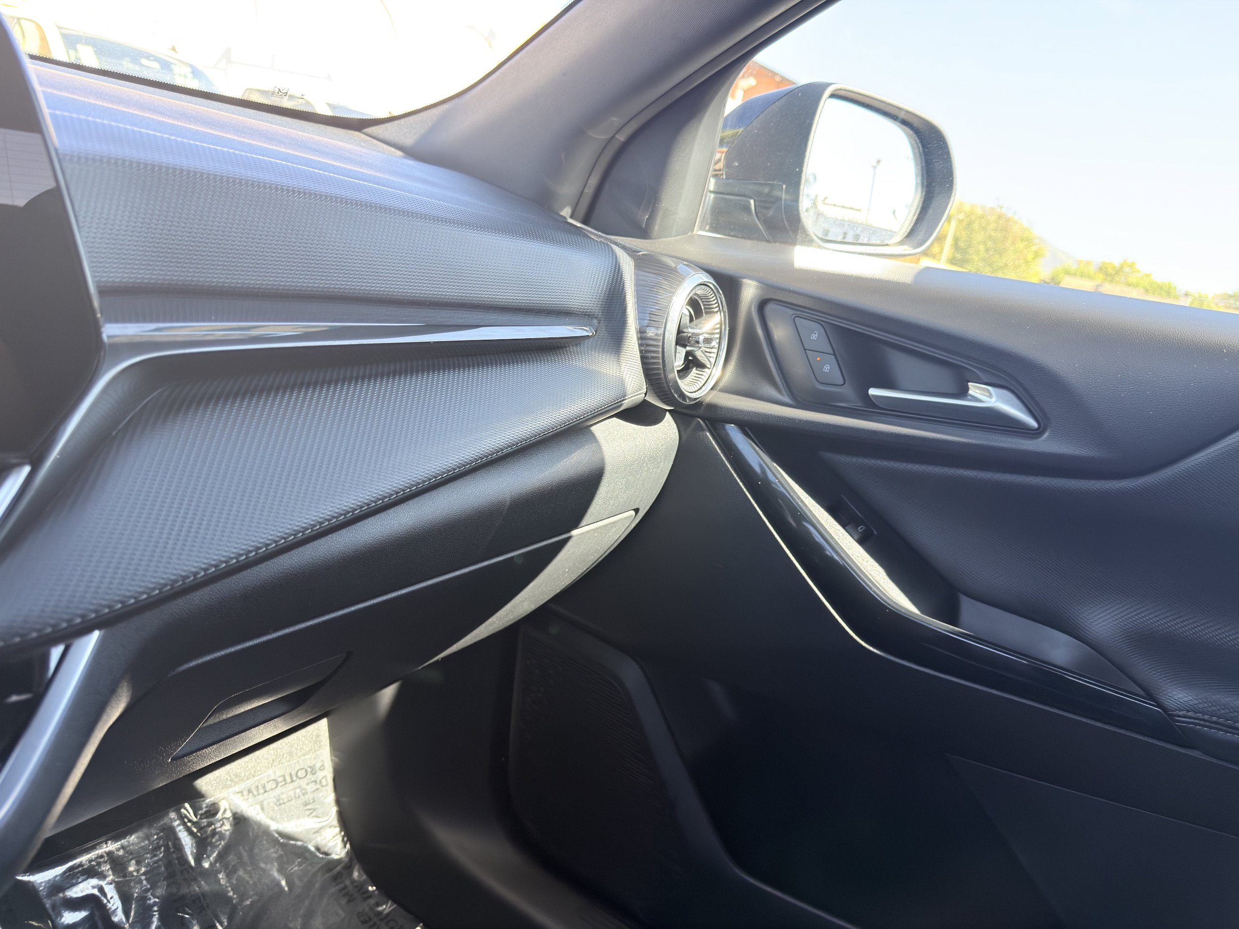 Used 2026 Chevrolet Equinox LT FWD image 35
