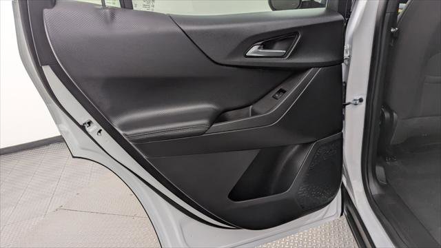 Used 2026 Chevrolet Equinox LT FWD image 16