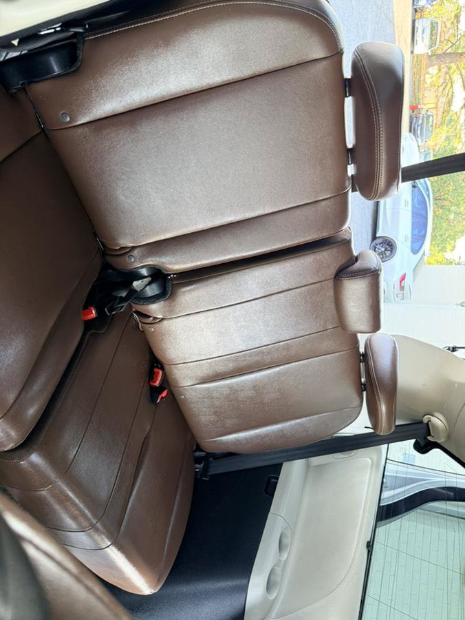 Used 2015 Toyota Sienna Limited Premium FWD image 18