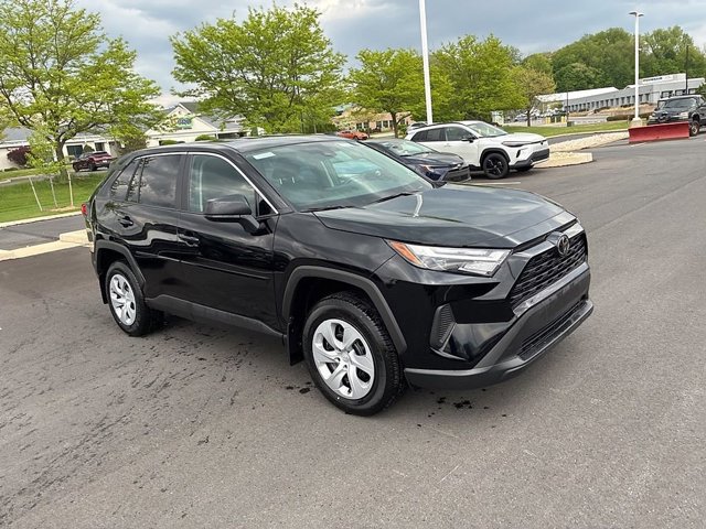 Certified 2025 Toyota RAV4 LE AWD/4WD image 2