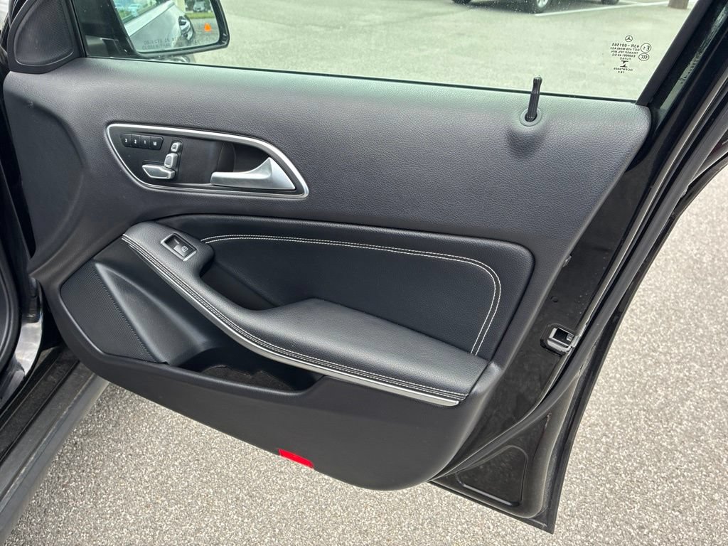 Used 2019 Mercedes-Benz GLA 250 4MATIC image 34